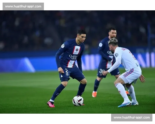 巴黎 4-0 碾压迈阿密！刘建宏激情解说：内维斯双响 + 阿什拉夫破门，梅西领衔的迈阿密遭遇重创！