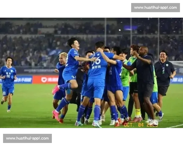 董路自荐执教苏超常州队并观战南京战，坦言 “不做主帅但愿助力”